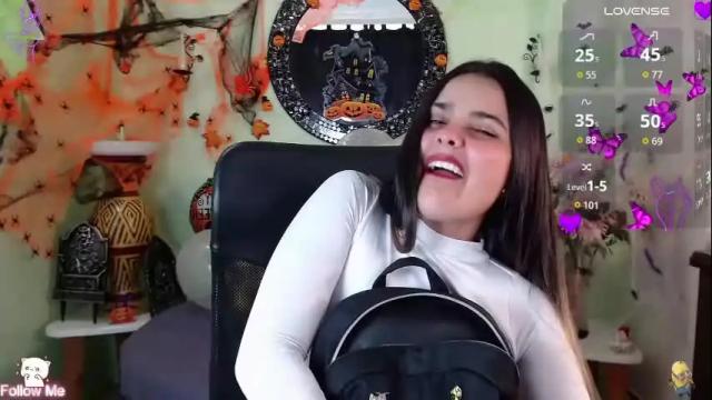 Image 4 of destinyhills_ Stream on Chaturbate on 3 days ago