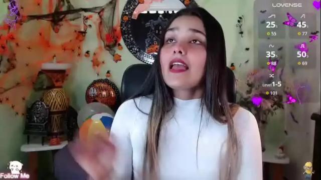 Image 6 of destinyhills_ Stream on Chaturbate on 3 days ago