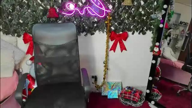 Image 3 of destinyhills_ Stream on Chaturbate on 1 month ago