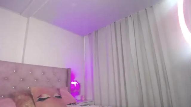 Image 10 of destinysweet21 Stream on Chaturbate on 2 months ago