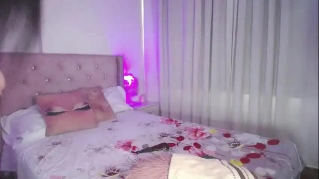 Image 3 of destinysweet21 Stream on Chaturbate on 2 months ago