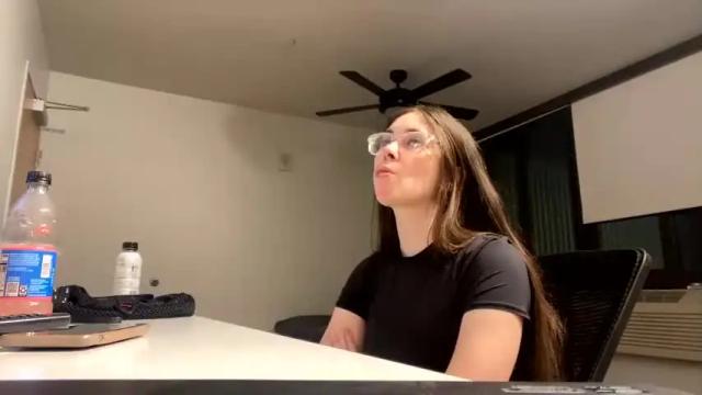Image 3 of detroitbaddie Stream on Chaturbate on 14 months ago