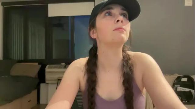 Image 3 of detroitbaddie Stream on Chaturbate on 14 months ago