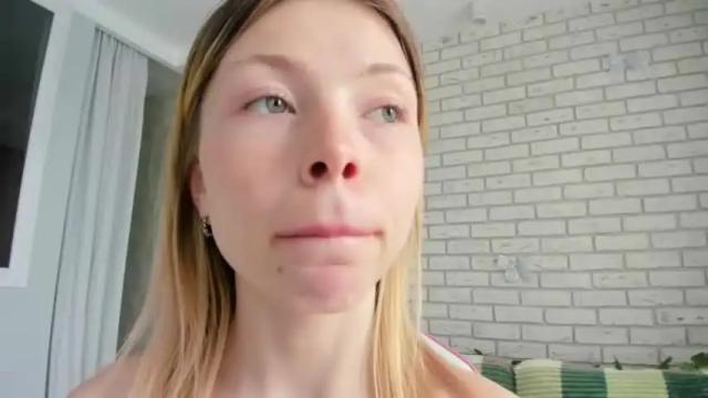 Image 10 of deva_alice Stream on Chaturbate on 14 months ago