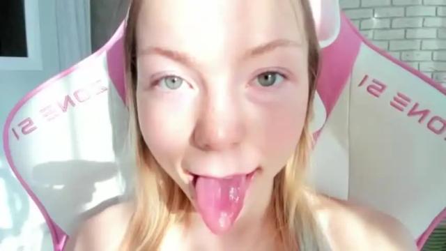 Image 4 of deva_alice Stream on Chaturbate on 14 months ago