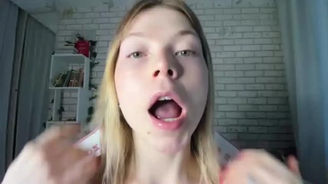 Image 4 of deva_alice Stream on Chaturbate on 14 months ago
