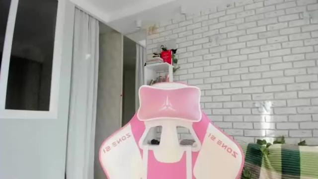 Image 7 of deva_alice Stream on Chaturbate on 13 months ago