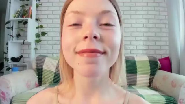 Image 10 of deva_alice Stream on Chaturbate on 13 months ago