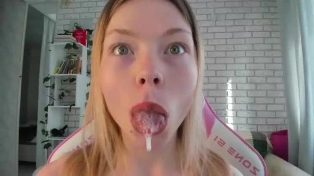 Image 2 of deva_alice Stream on Chaturbate on 13 months ago