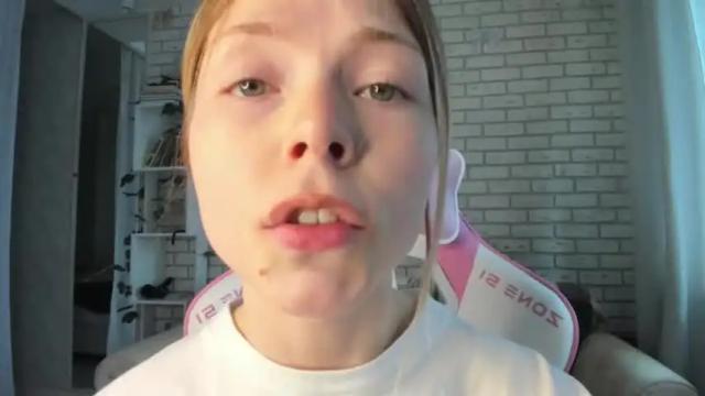 Image 12 of deva_alice Stream on Chaturbate on 13 months ago