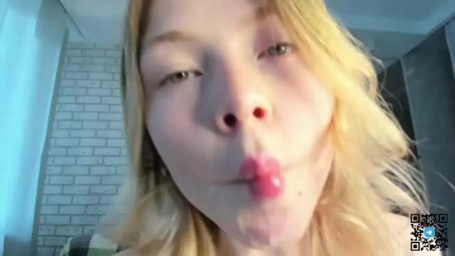 Image 2 of deva_alice Stream on Chaturbate on 13 months ago