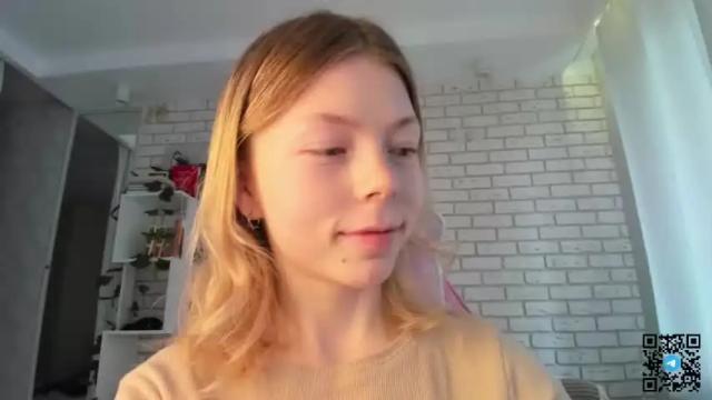 Image 10 of deva_alice Stream on Chaturbate on 13 months ago