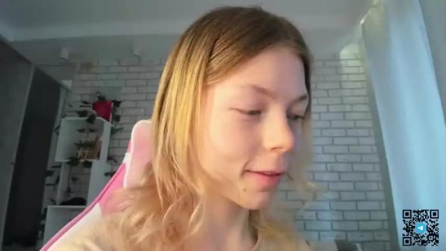 Image 12 of deva_alice Stream on Chaturbate on 13 months ago