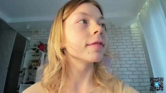 Image 8 of deva_alice Stream on Chaturbate on 13 months ago
