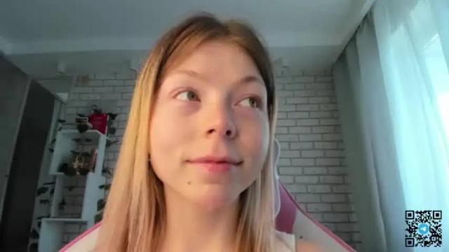Image 8 of deva_alice Stream on Chaturbate on 13 months ago