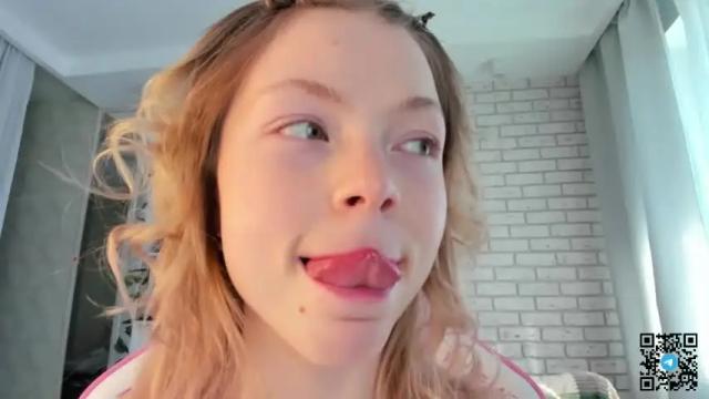 Image 12 of deva_alice Stream on Chaturbate on 13 months ago