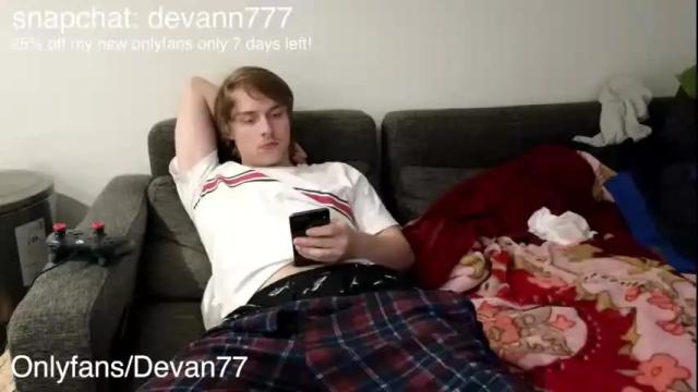 Image 2 of devantheplug Stream on Chaturbate on 20 months ago