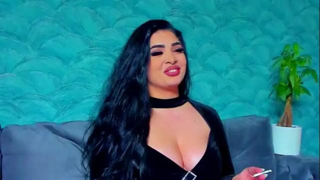 Image 6 of devashaqueen Stream on Chaturbate on 23 days ago