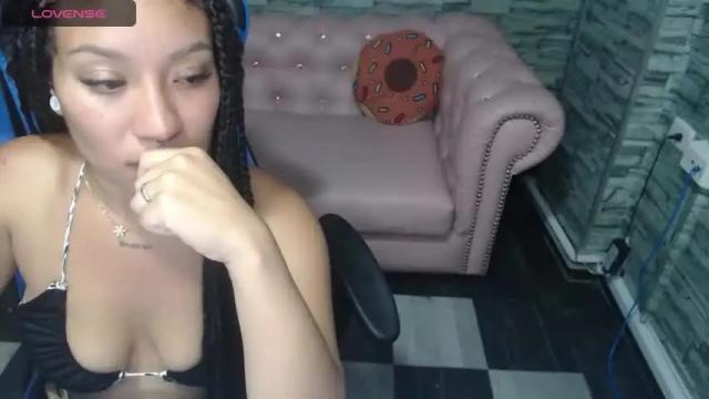 Image 12 of devhora_b Stream on Chaturbate on 16 months ago
