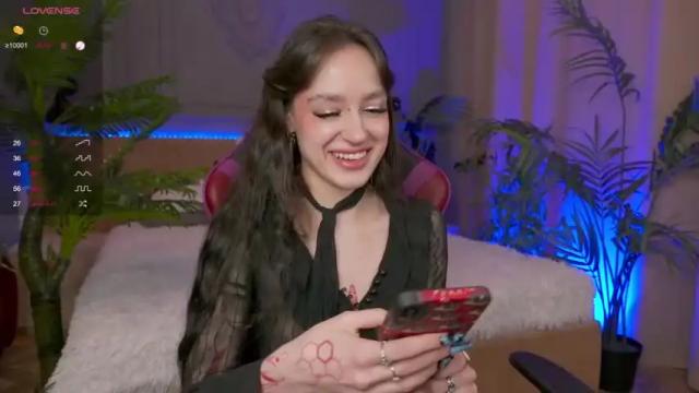 Image 2 of devilinee Stream on Chaturbate on 13 months ago