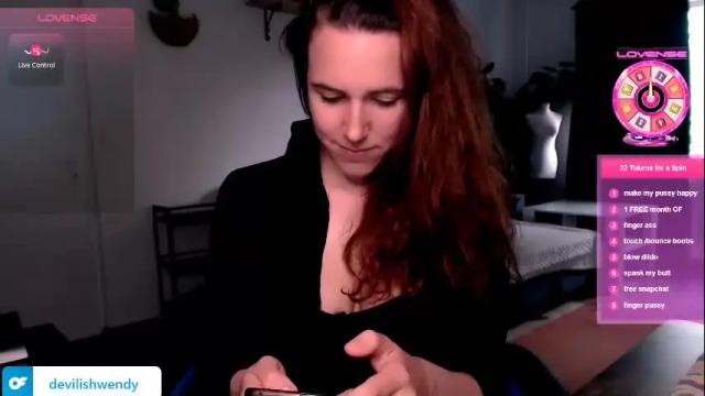 Image 12 of devilishwendy Stream on Chaturbate on 8 months ago