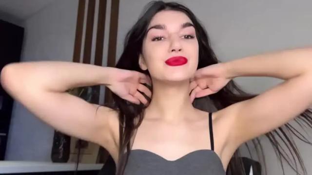 Image 2 of devinegoddessr Stream on Chaturbate on 19 months ago