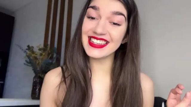 Image 7 of devinegoddessr Stream on Chaturbate on 19 months ago