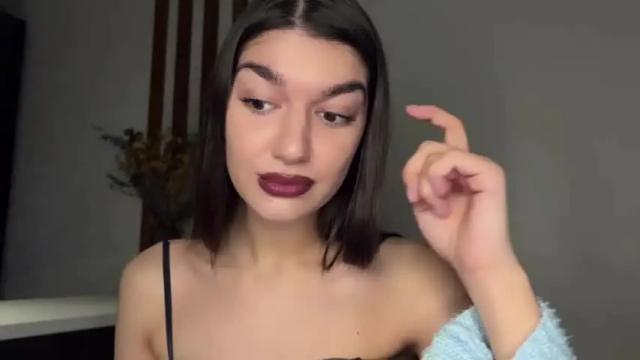 Image 10 of devinegoddessr Stream on Chaturbate on 16 months ago