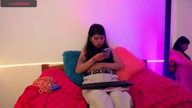 Image 12 of devora_sassy Stream on Chaturbate on 19 months ago