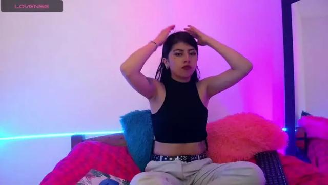 Image 2 of devora_sassy Stream on Chaturbate on 19 months ago