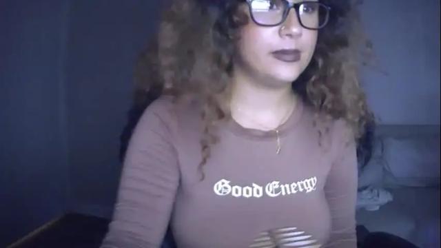 Image 12 of devynluvsu Stream on Chaturbate on 18 months ago