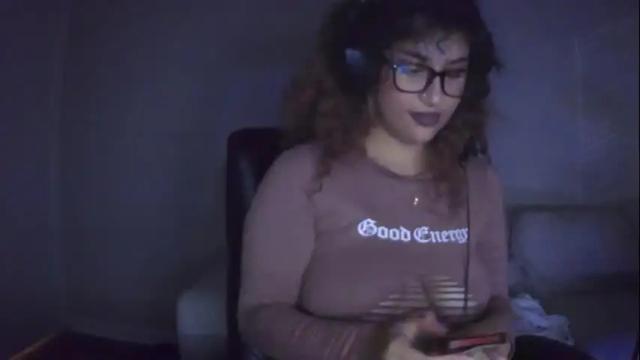 Image 3 of devynluvsu Stream on Chaturbate on 18 months ago