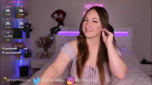 Image 3 of devynreign Stream on Chaturbate on 1 month ago