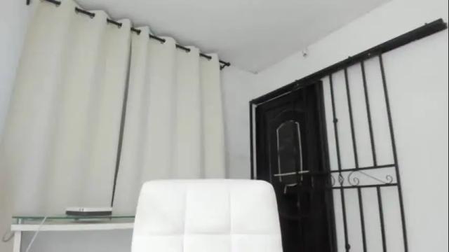 Image 2 of dewolk Stream on Chaturbate on 1 month ago
