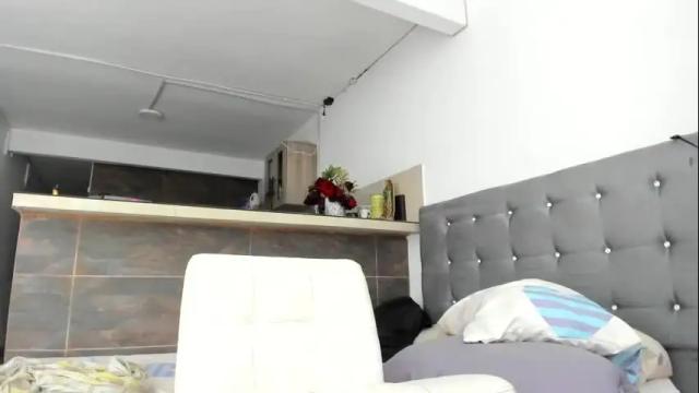 Image 3 of dewolk Stream on Chaturbate on 1 month ago