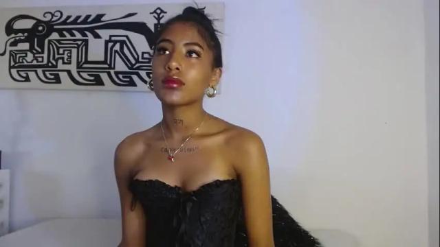 Image 3 of deysha_garncia Stream on Chaturbate on 19 days ago