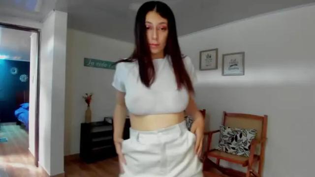Image 2 of dhalia_cherry20x Stream on Chaturbate on 22 months ago