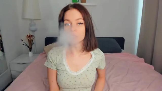 Image 2 of di_huny Stream on Chaturbate on 16 months ago