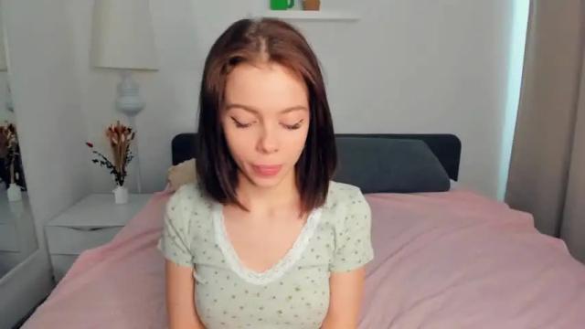 Thumbnail 3, di_huny's Stream at Chaturbate, 16 months ago