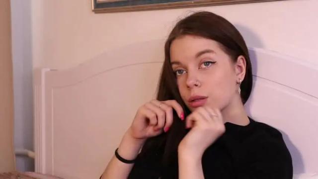 Image 6 of di_huny Stream on Chaturbate on 14 months ago