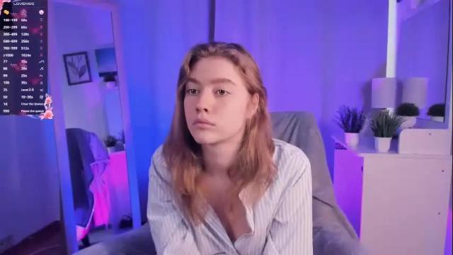 Image 3 of di_huny Stream on Chaturbate on 12 days ago