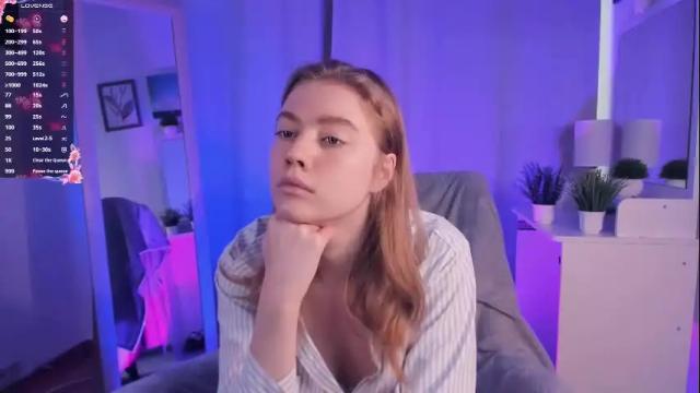 Image 4 of di_huny Stream on Chaturbate on 12 days ago