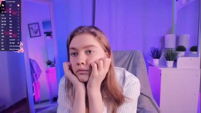 Image 7 of di_huny Stream on Chaturbate on 12 days ago