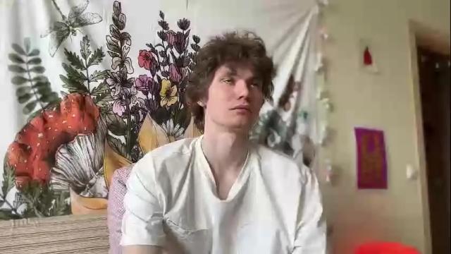 Image 2 of di_n_alex Stream on Chaturbate on 22 days ago