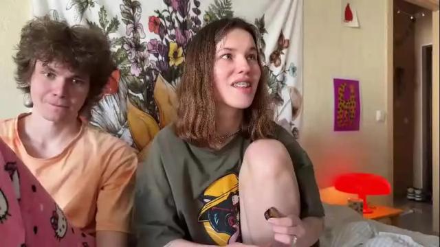 Image 3 of di_n_alex Stream on Chaturbate on 1 month ago