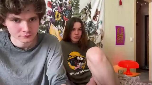 Image 8 of di_n_alex Stream on Chaturbate on 1 month ago