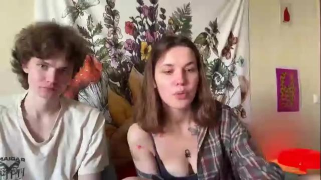 Image 3 of di_n_alex Stream on Chaturbate on 1 month ago