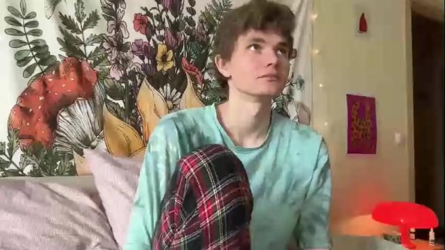 Image 12 of di_n_alex Stream on Chaturbate on 15 days ago