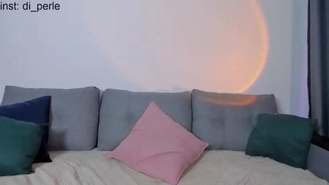 Image 10 of di_perle Stream on Chaturbate on 19 months ago