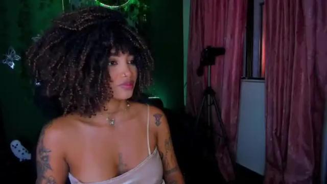 Image 11 of diamon_kataleya Stream on Chaturbate on 15 months ago
